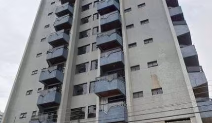 Apartamento no centro da cidade, localização excelente vale muito a pena conhecer. Prédio incrível.