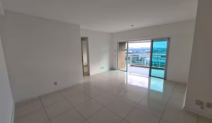 Apartamento para venda possui 100 metros quadrados com 3 quartos