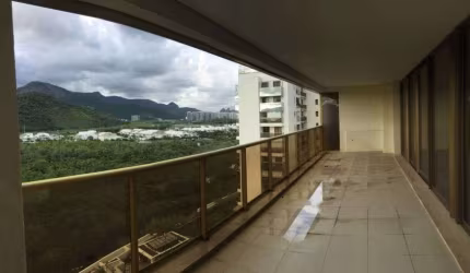 Apartamento de 170 metros quadrados no bairro Barra da Tijuca com 4 quartos