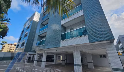 Ubatuba, Praia Grande - Apartamento cobertura duplex com 02 dormitórios sendo 01 suíte, a 400 metros do mar.