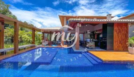 Praia do Forte| Casa Alto Padrão| 4 Suites| 4 Vagas| Piscina| Area Gourmet
