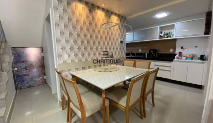 Casa duplex com 3 quartos e área de churrasqueira para venda no Itapebussu, Guarapari/ES.