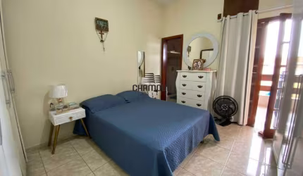 Casa com 4 quartos, terraço e ponto comercial em funcionamento a venda na Praia do Morro, Guarapari/ES.
