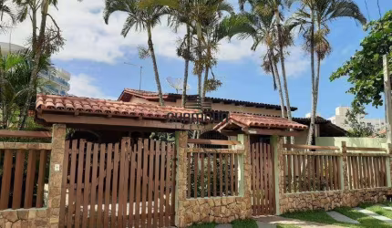 Casa 3 quartos, à venda em Guarapari na Enseada Azul.