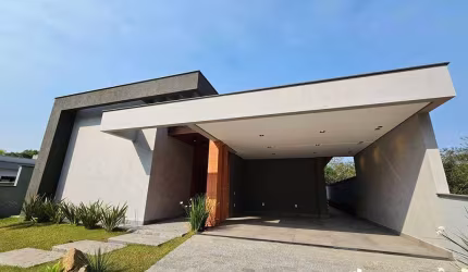 Casa 3 quartos com suíte em São José com piscina