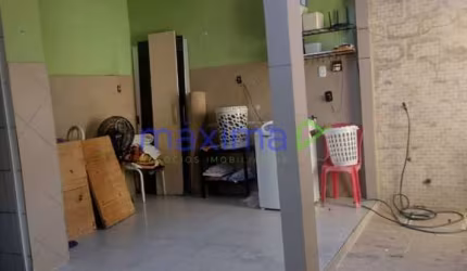 Excelente casa para vender no bairro aeroporto