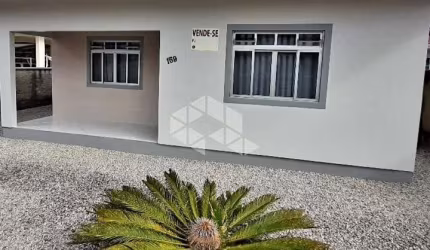 Casa em Fazenda Da Armação