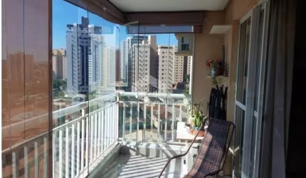 Apartamento em Jardim Irajá
