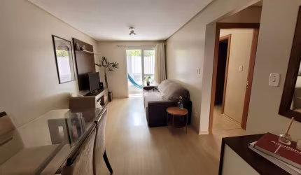 Apartamento em Cinqüentenário