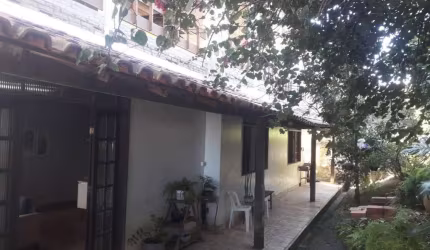 Casa com 4 quartos, 367.47m², à venda em Salvador, Itapuã