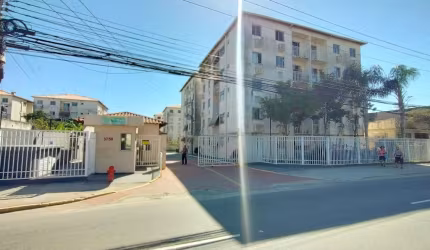 Apartamento West residencial, vai andando para West shopping, o imóvel possui 2 quartos, varanda, vaga de garagem na escritura, localização privilegiada