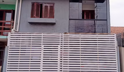 Linda casa a venda no centro de sapucaia do Sul