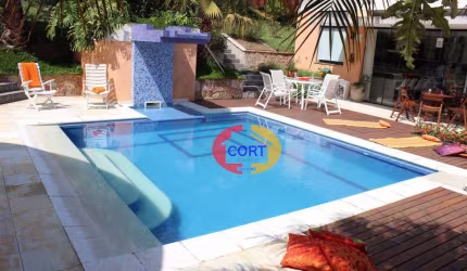 Casa de 385m² com lote de 2.000m² à venda no Arujazinho I,II e III!!!