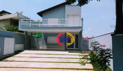 Casa móveis planejados para venda e locação no condomínio Arujazinho IV!!!