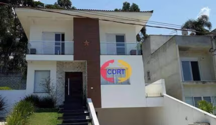 Casa com piscina no condomínio Real Park para venda em Arujá!!!