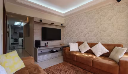 Sobrado com 3 dormitórios à venda, 280 m² por R$ 1.200.000,00 - Parque São Vicente - Mauá/SP