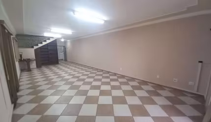 Sobrado com 2 dormitórios e 2 suítes para alugar, 390 m² por R$ 5.000/mês - Jardim Guapituba - Mauá/SP