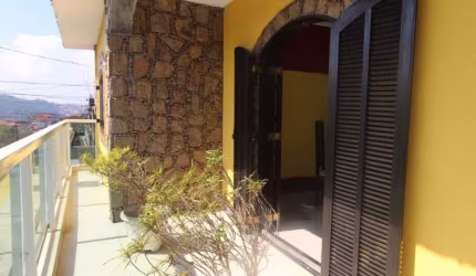 Sobrado com 3 dormitórios à venda por R$ 690.000,00 - Jardim Itapark Velho - Mauá/SP