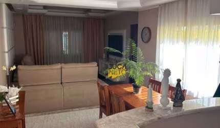Sobrado com 3 dormitórios à venda, 343 m² por R$ 850.000,00 - Parque São Vicente - Mauá/SP