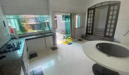 Sobrado com 3 dormitórios para alugar, 250 m² por R$ 3.000,00/mês - Vila Nossa Senhora das Vitórias - Mauá/SP