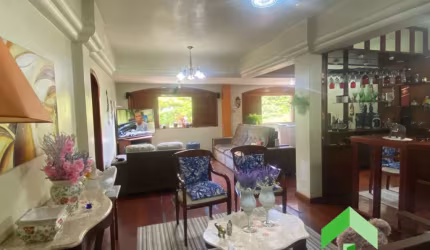 Apartamento DUPLO a venda em Barra do Piraí com 04 Quartos sendo uma Suíte no centro