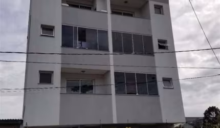 Excelente Cobertura Duplex no Bairro Sagrada Família!!  Pavimento superior: 02 amplas suítes (26,3m e 29m) e sacada.  Pavimento inferior: sala para 02 ambientes, sacada com churrasqueira, cozinha, áre