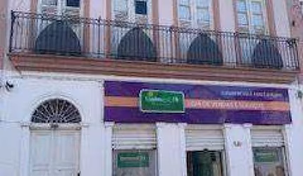 Casa com 11 dormitórios, 200 m² - venda por R$ 2.000.000,00 ou aluguel por R$ 3.000,00/mês - Centro - Guaratinguetá/SP