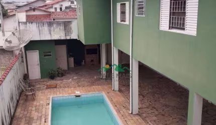Casa com 4 dormitórios à venda, 312 m² por R$ 1.000.000 - Ótimo investimento