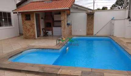 Casa com 4 dormitórios à venda, 214 m² por R$ 1.400.000 - Nova Guará - Guaratinguetá/SP