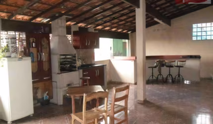 Casa com 2 dormitórios à venda, 88 m² por R$ 379.480,00 - Vila Luzita - Santo André/SP