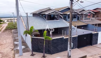 Casa padrão solta à venda no Porto Das Dunas - Aquiraz/CE