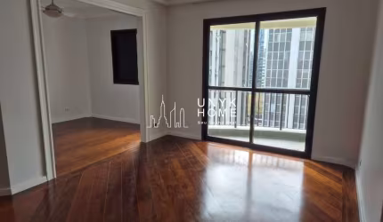 Apartamento de 90 m2, com 2 vagas semi mobiliado no Itaim Bibi