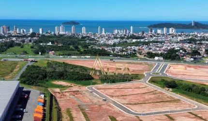 Terreno Empresarial à venda, 600 m² por R$ 520.000 - PERTO DA BR 101 - Balneário Piçarras/SC