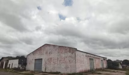 Imóvel Comercial à Venda – Terreno com Galpão – 723m²