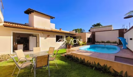 Casa com 3 dormitórios à venda, 264 m² por R$ 1.600.000,00 - Interlagos - Vila Velha/ES