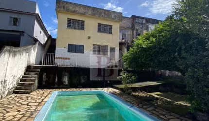 Imperdível! Casa à venda em São Gonçalo-RJ, bairro Mutuá, 3 quartos, 1 suíte, 3 banheiros e 3 vagas de garagem!