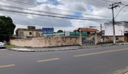 Salão + Terreno