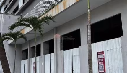 Loja para locação no Condomínio Jardim Central 2  | Mutondo São Gonçalo