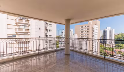Residência de luxo com 3 suítes e 3 vagas de garagem em Três Figueiras, Porto Alegre-RS - Imperdível!