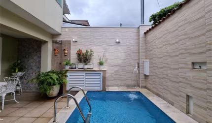 Casa com 3 quartos à venda em Boqueirão - SP