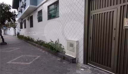 Casa térrea com 2 quartos à venda em Boqueirão - SP
