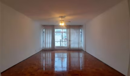 Apartamento com 2 quartos à venda ou para locação em Gonzaga - SP