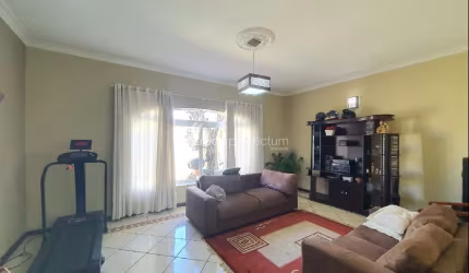 Casa com 5 quartos à venda na Rua Basílio de Magalhães, 109, Parque Taquaral, Campinas, 300 m2 por R$ 1.350.000