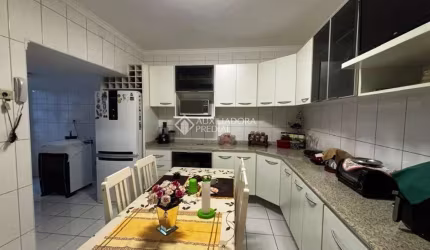 Sobrado à venda no Valparaiso, Santo André - SP