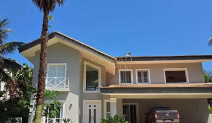 Sobrado à venda de 573m² | 07 dormitórios, sendo 02 suítes e 03 vagas de garagem | Massaguaçu - Caraguatatuba |