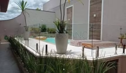 Casa à venda de 280m² | 03 dormitóros, sendo 01 suíte e 06 vagas de garagem | Condomínio Jardim Coleguinho - Jardim Zezé | Jacareí |