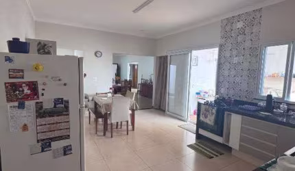 Casa à venda, 3 quartos, 2 vagas, Campos Verdes - Araras/SP