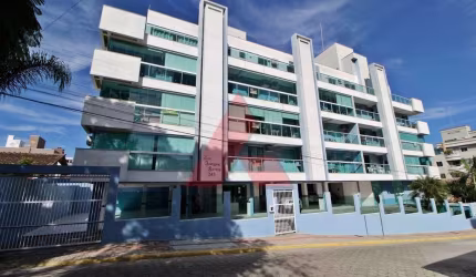 Apartamento de Três Dormitórios Mobiliado,  pronto para morar, na Praia de Bomba
