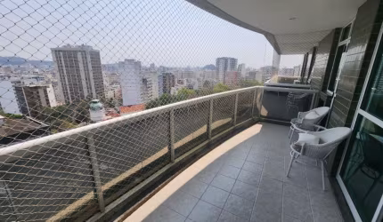 Cob Duplex reformada de 312 m2 com 3 vg Tijuca