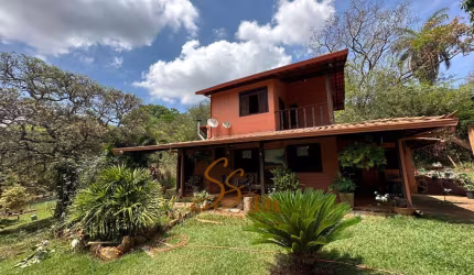 Sítio em Condomínio Fechado com Área de 7.000m²